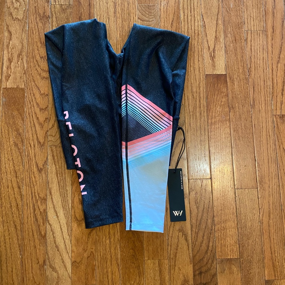 NWT PELOTON HIGH ROLLER leggings